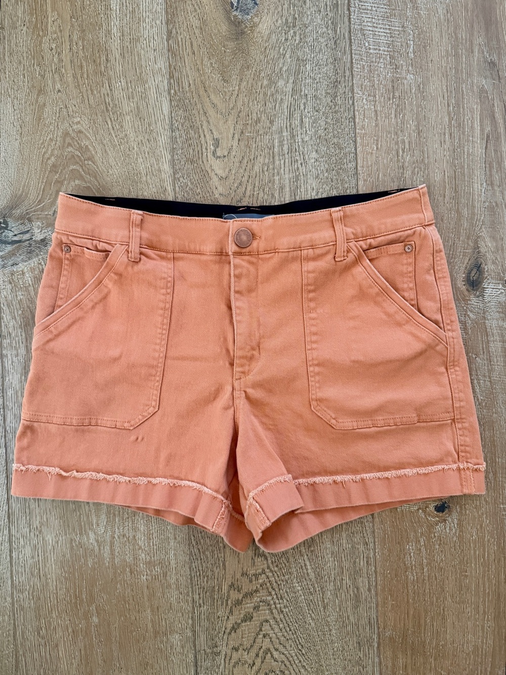 WIT & WISDOM Frayed Patch
Pocket High Waist Twill Shorts, Peach, size 16